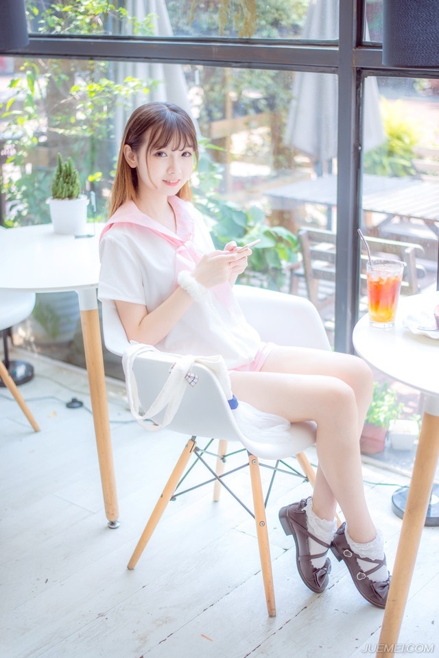 如果对方是蓄谋已久的话，那这段时间，江夏那点留守的兵力恐怕早已沦陷，此刻回去，很可能遭到对方的埋伏。
